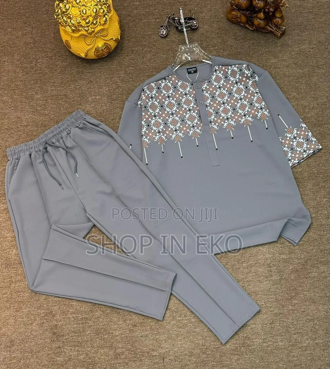 Men's 2-Piece Short-Sleeve Patterned Top & Trousers Set