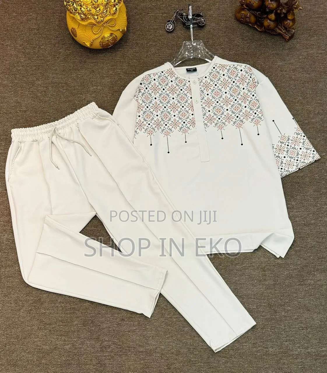 Men's 2-Piece Short-Sleeve Patterned Top & Trousers Set