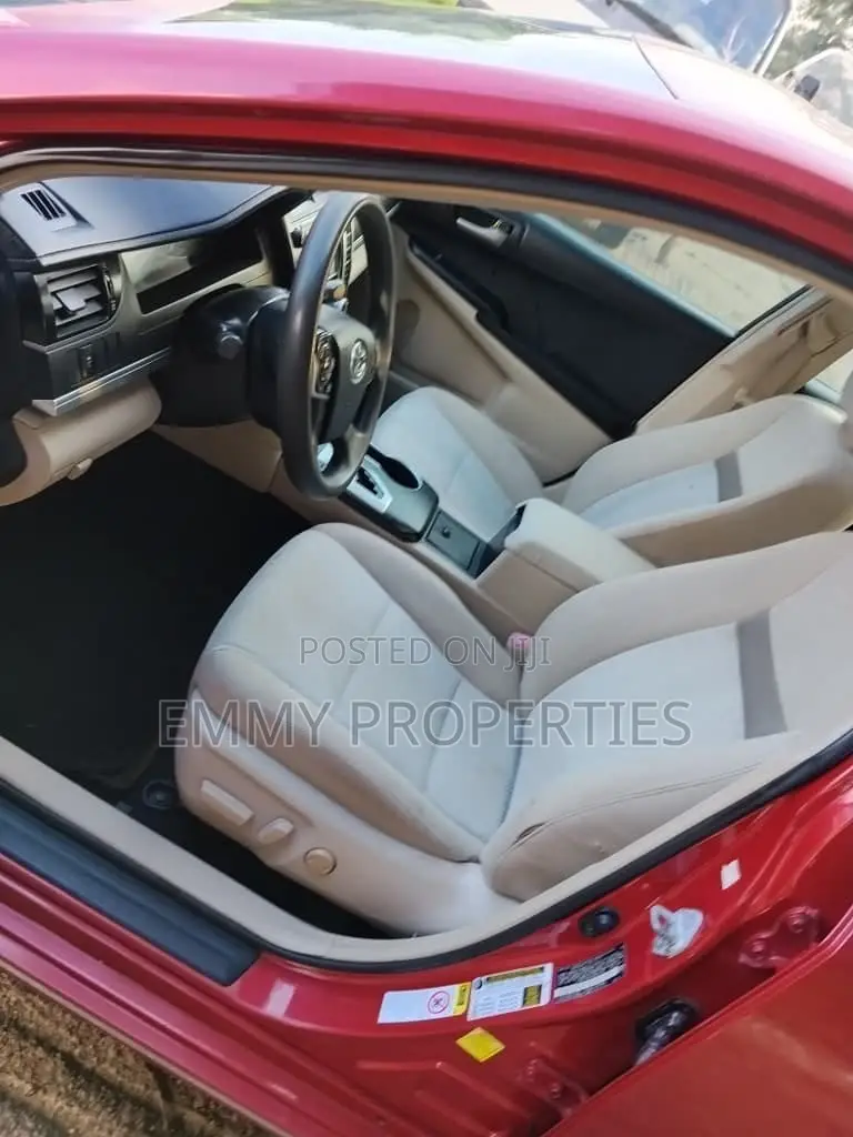 Toyota Camry LE 4dr Sedan (2.5L 4cyl 6A) 2013 Red