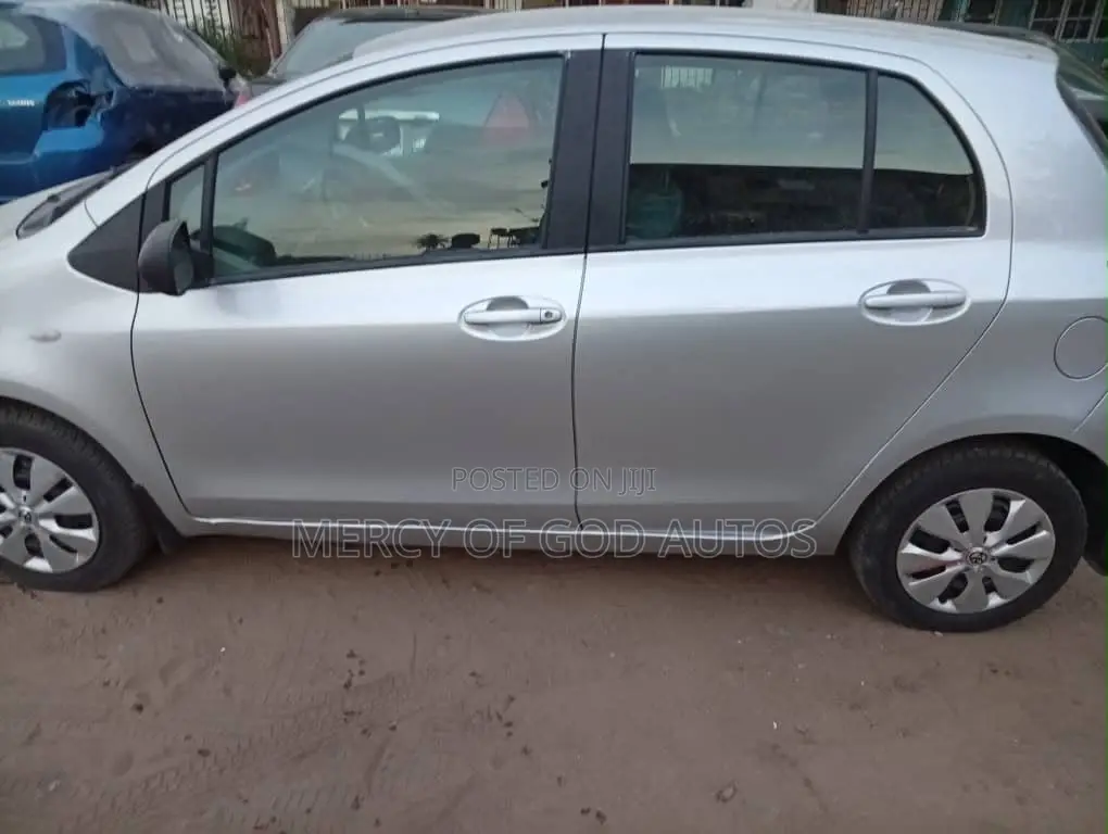 Toyota Yaris 1.3 VVT-i 2007 Silver