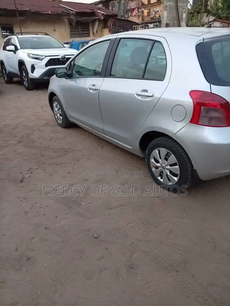 Toyota Yaris 1.3 VVT-i 2007 Silver