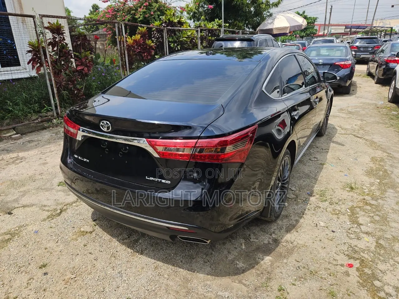 Toyota Avalon Limited FWD Sedan (3.6L 6cyl 6A) 2016 Black