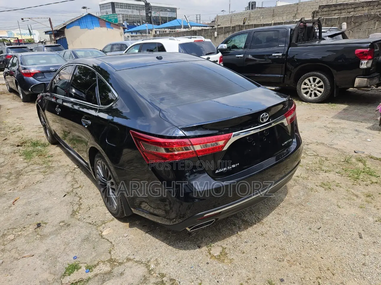 Toyota Avalon Limited FWD Sedan (3.6L 6cyl 6A) 2016 Black