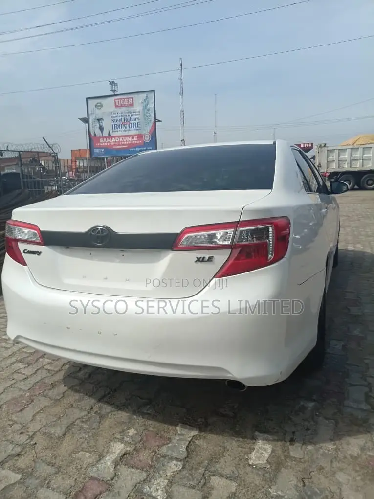 Toyota Camry 2013 White