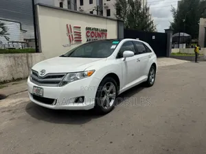 Toyota Venza Limited 2010 White