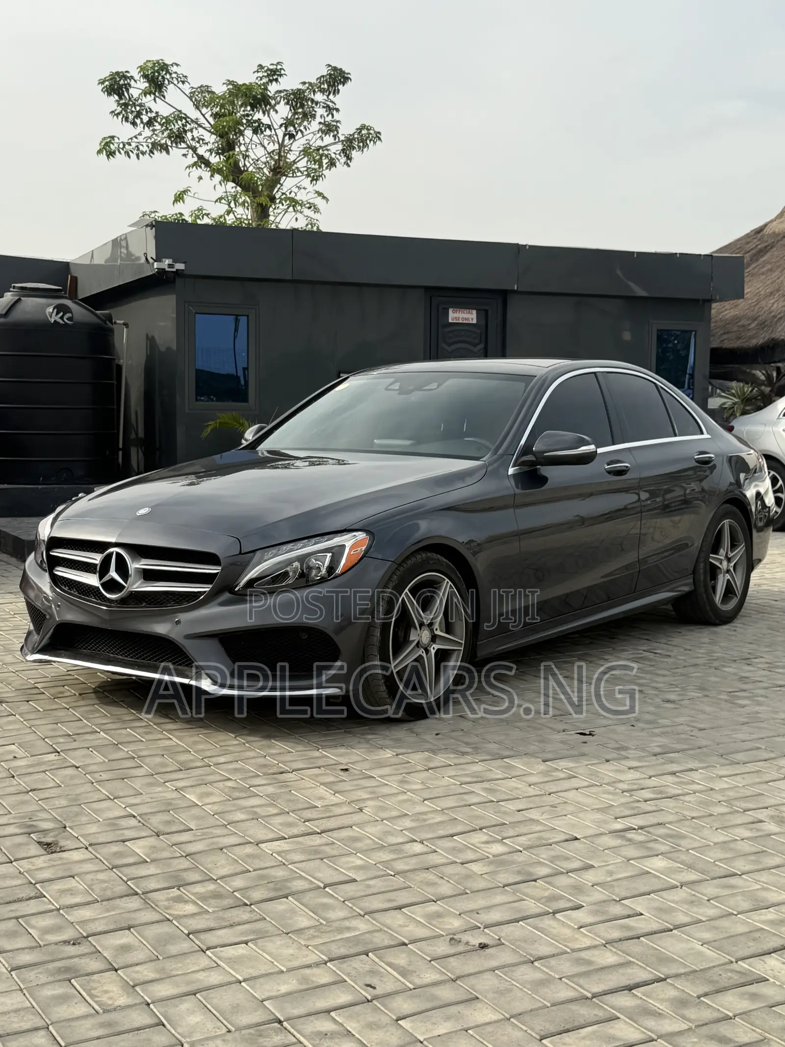 Mercedes-Benz C400 2014 Gray