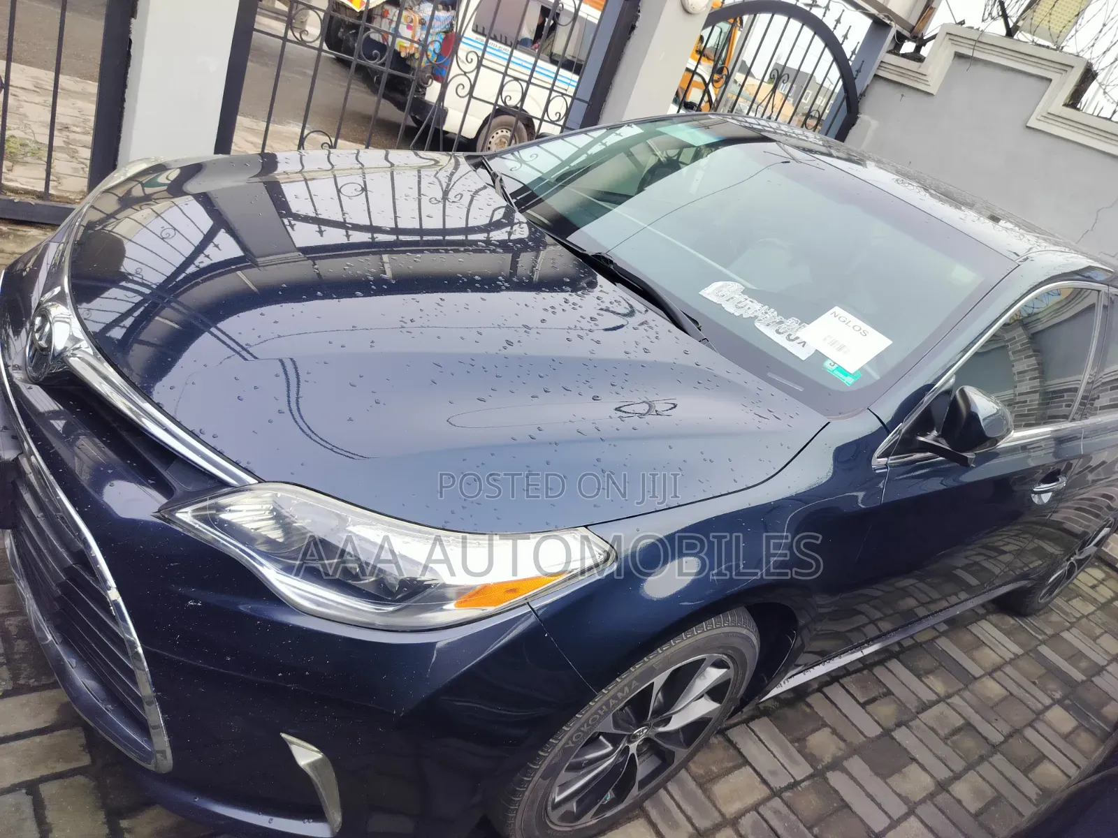 Toyota Avalon XLE Premium FWD Sedan (3.6L 6cyl 6A) 2016 Blue