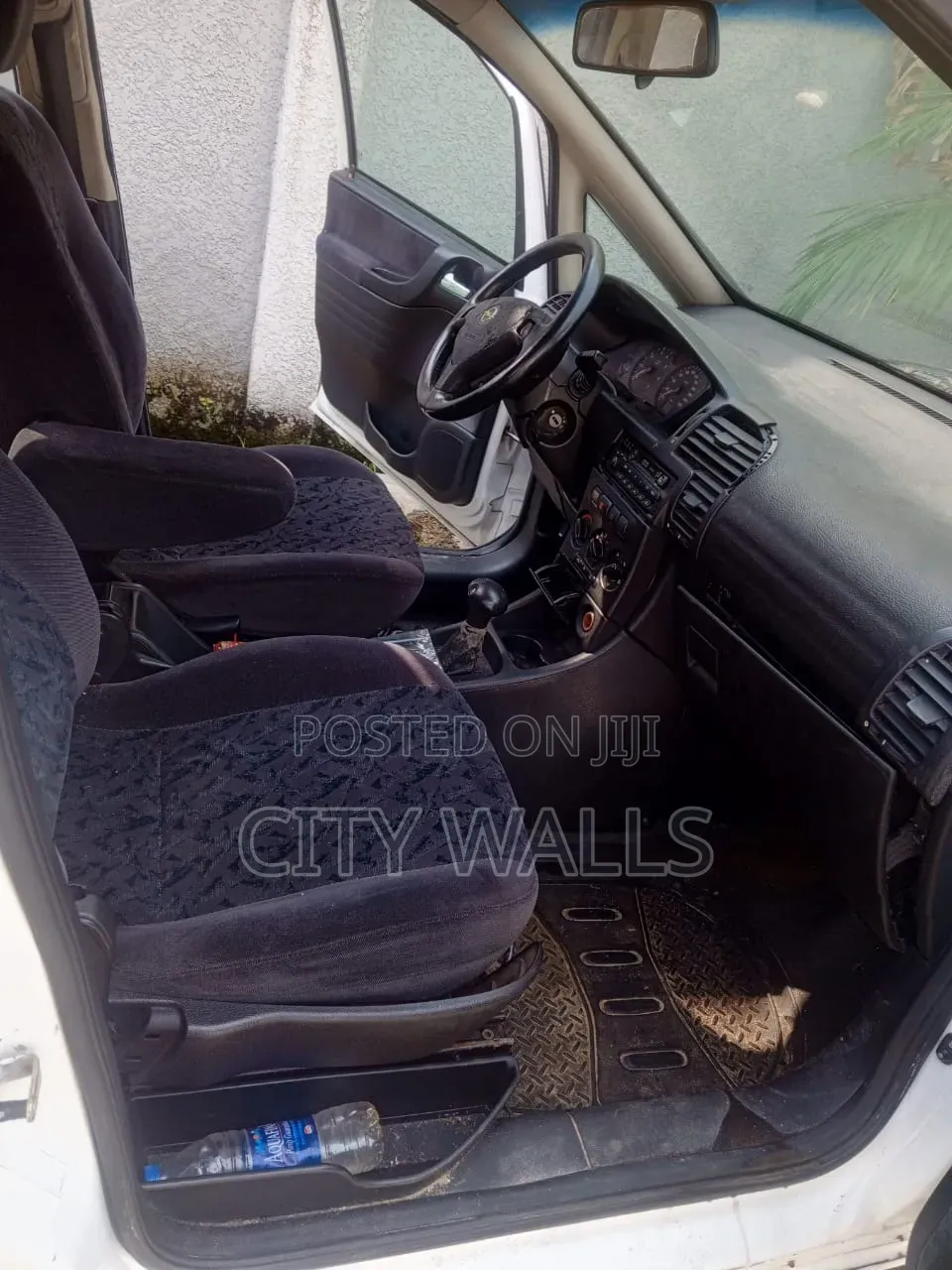 Opel Zafira 2003 White