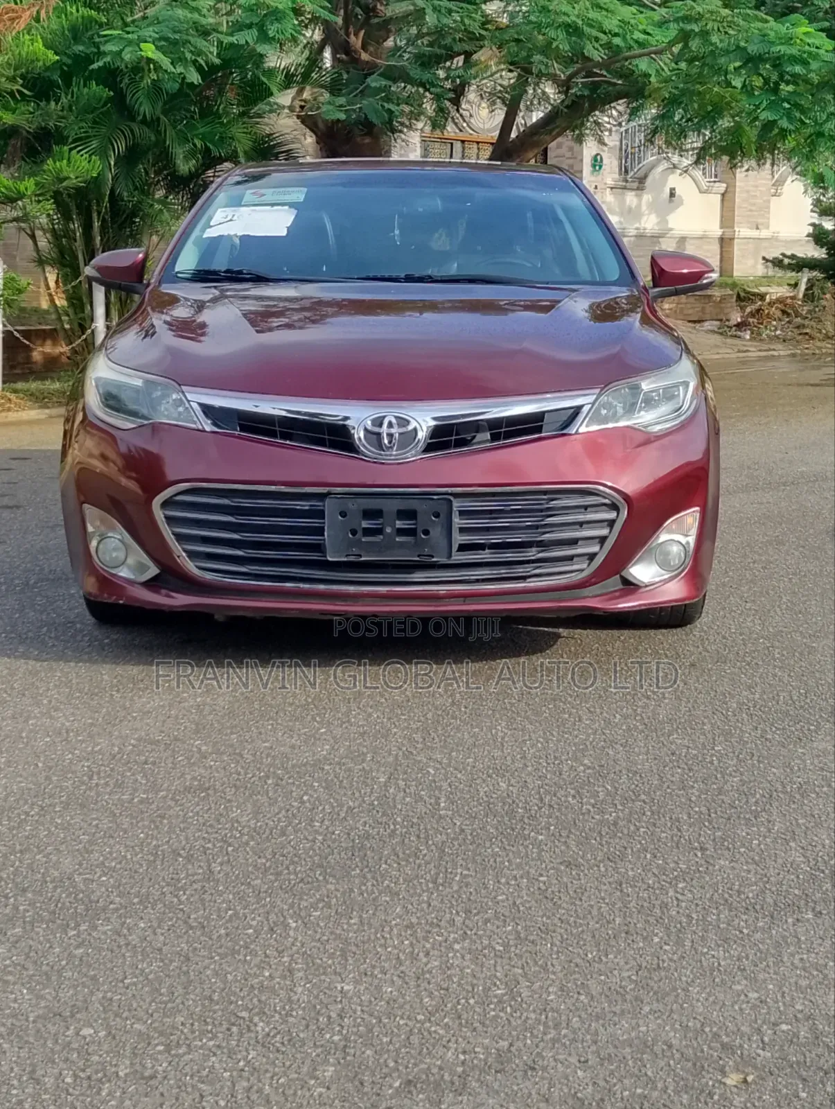 Toyota Avalon XLE Premium Sedan FWD (3.5L 6cyl 6A) 2013 Burgundy