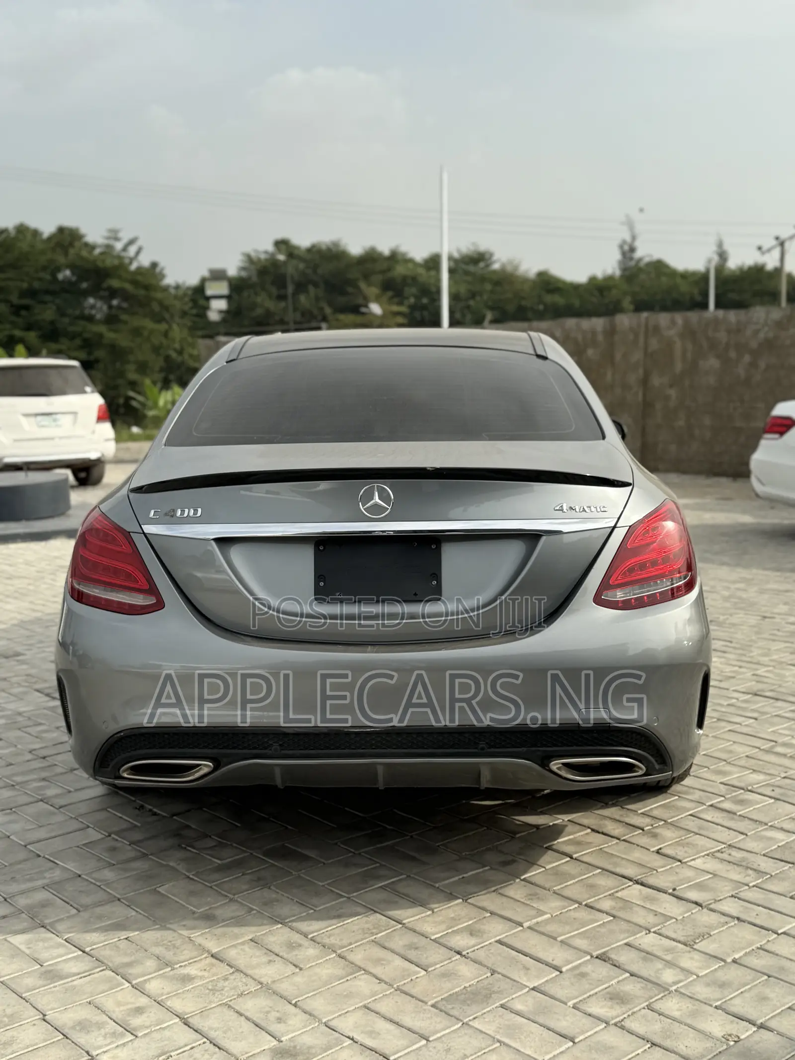 Mercedes-Benz C400 2016 Gray