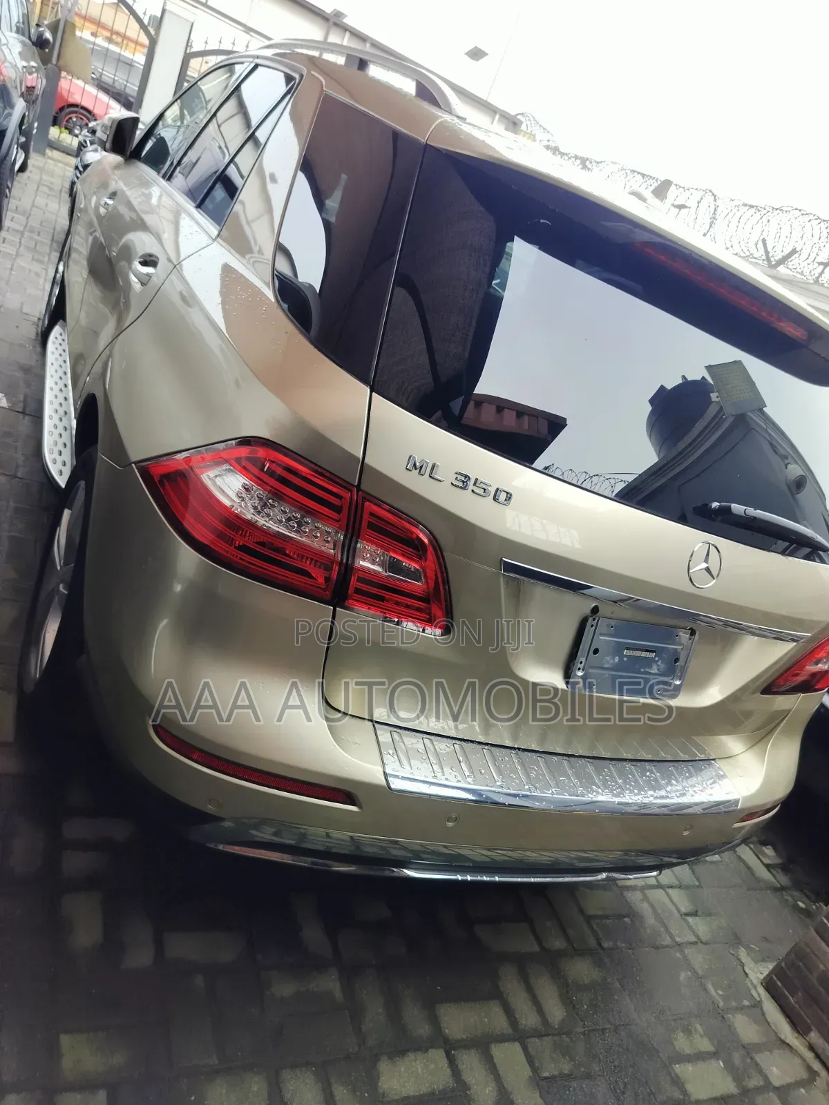 Mercedes-Benz M Class ML 550 4Matic 2012 Gold