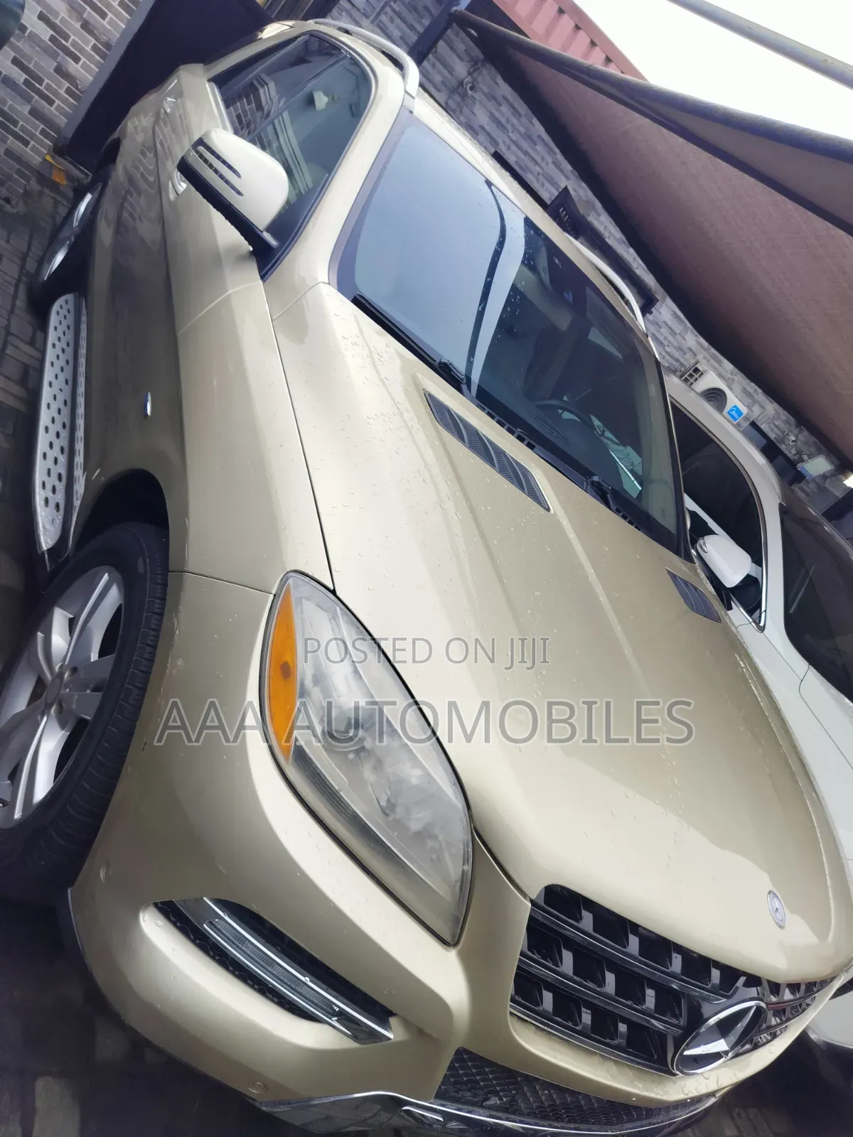 Mercedes-Benz M Class ML 550 4Matic 2012 Gold