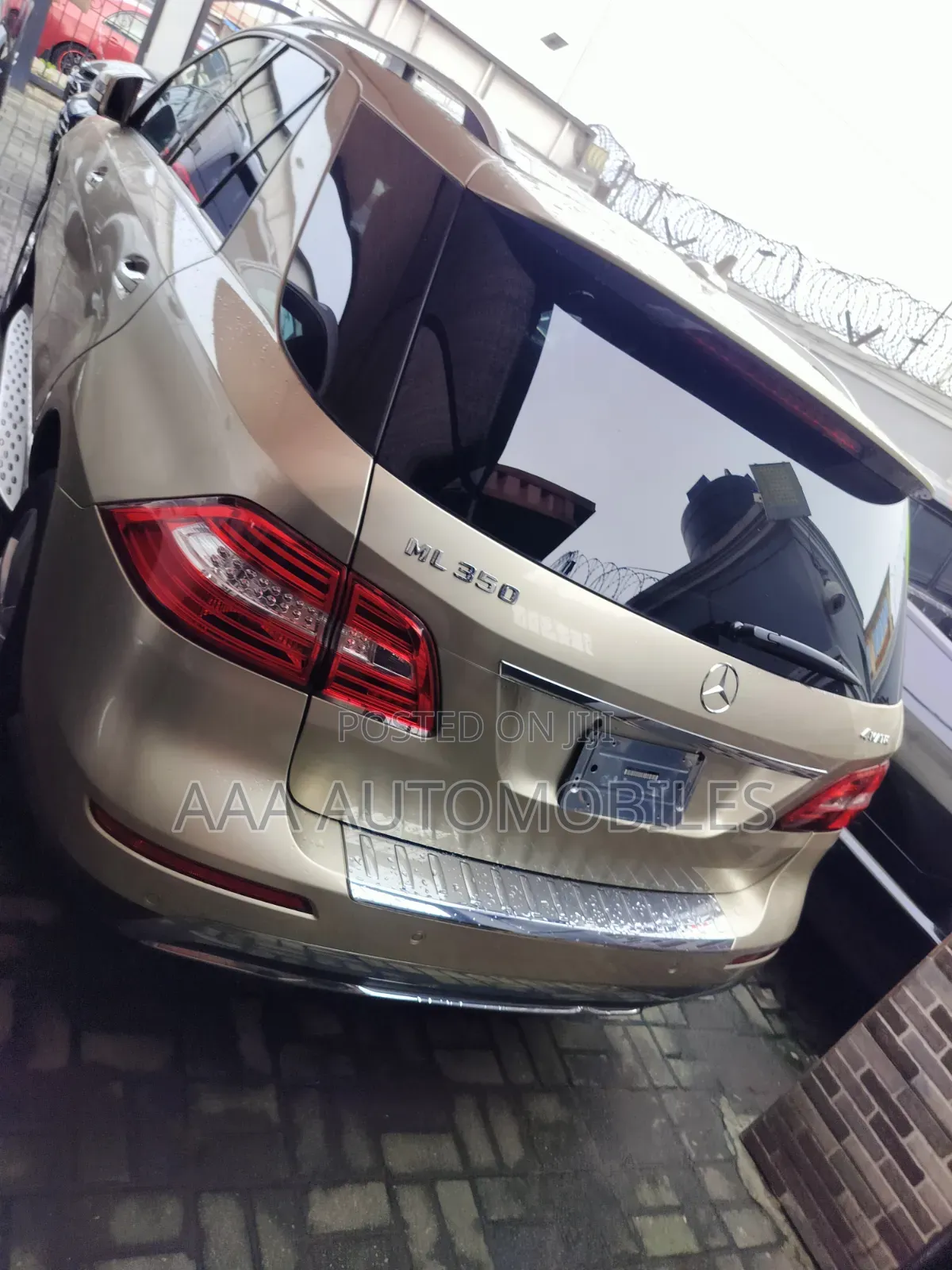 Mercedes-Benz M Class ML 550 4Matic 2012 Gold