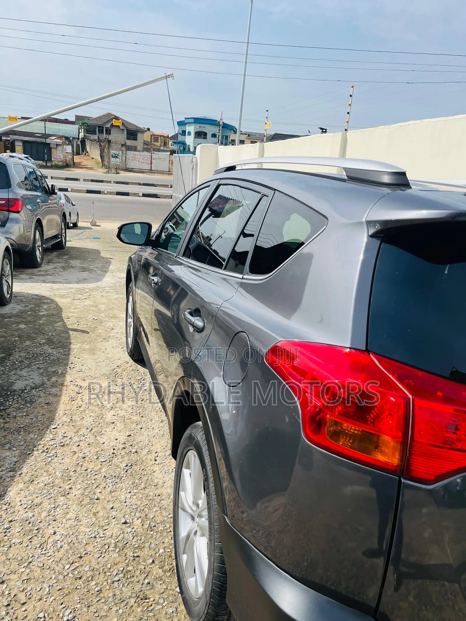 Toyota RAV4 Limited 4dr SUV (2.5L 4cyl 6A) 2015 Gray