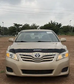 Toyota Camry 2012 Gold
