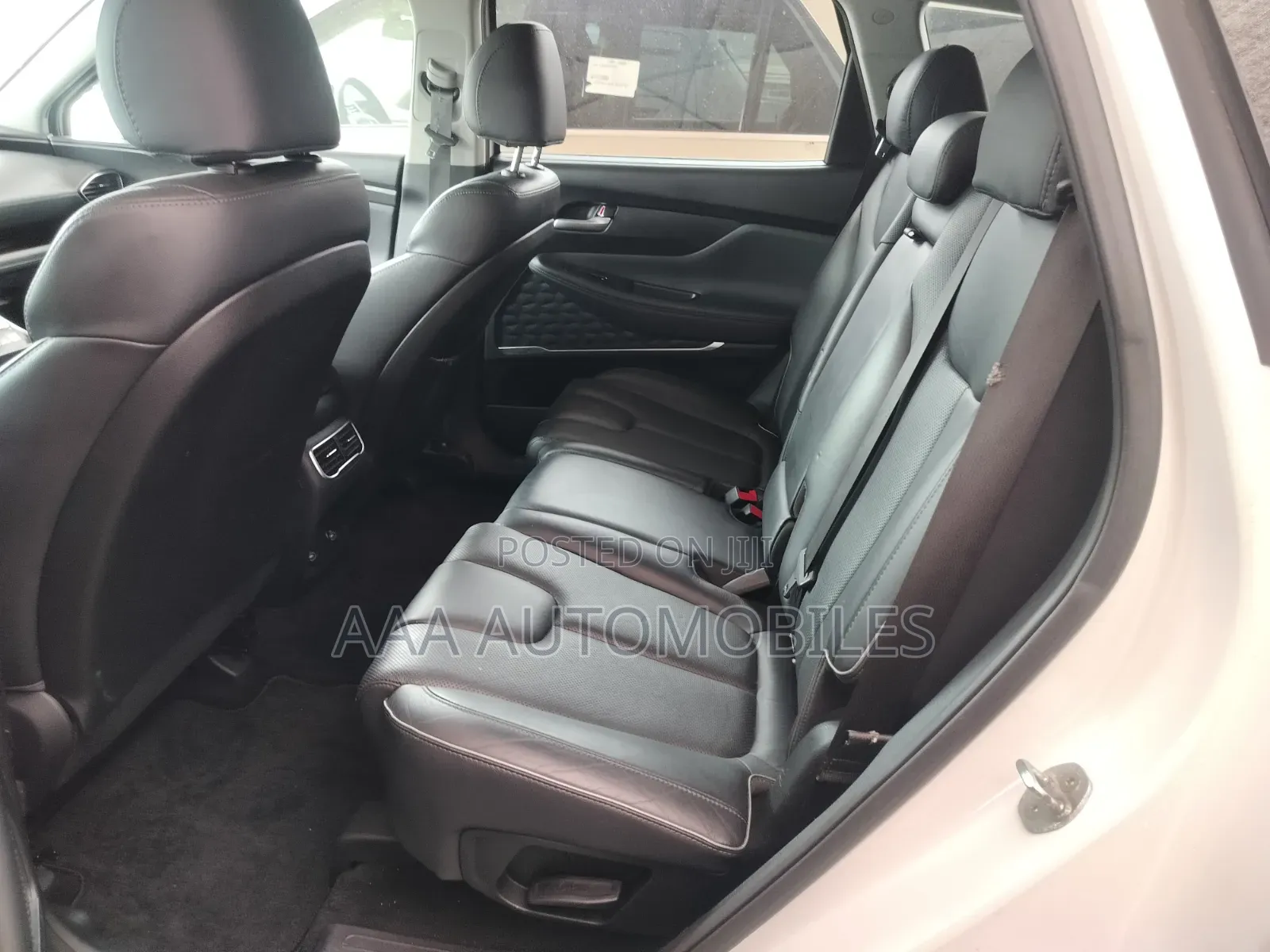 Hyundai Santa Fe Limited 2021 White