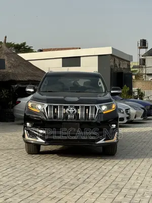 Toyota Land Cruiser Prado 2022 Black