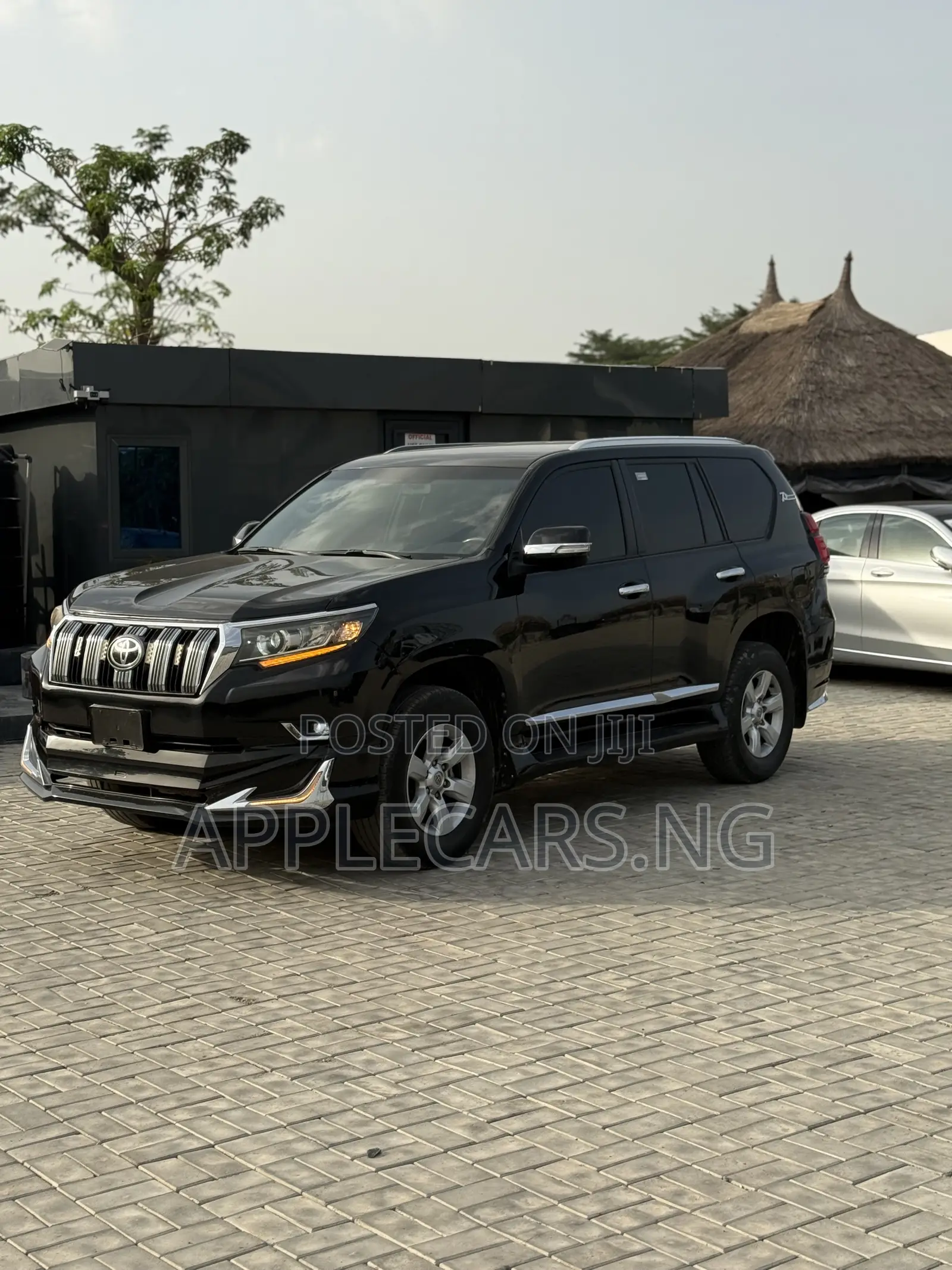 Toyota Land Cruiser Prado 2022 Black