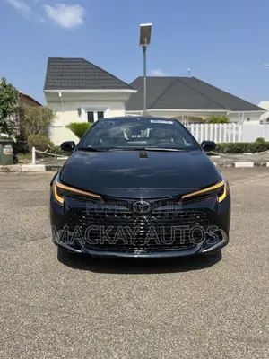 Toyota Corolla Hybrid XLE 2025 Black