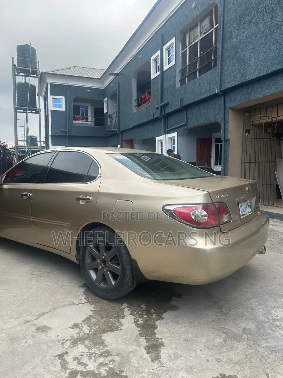 Lexus ES 330 Sedan 2004 Gold