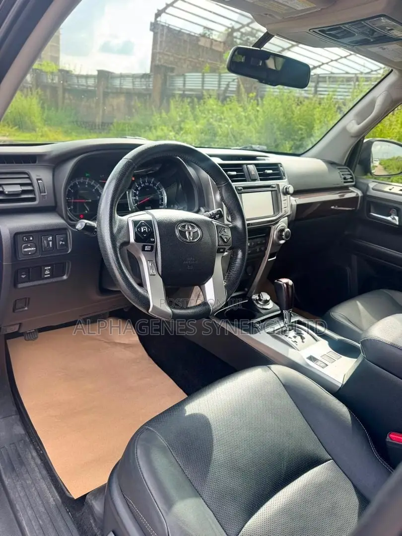 Toyota 4-Runner 2019 Black
