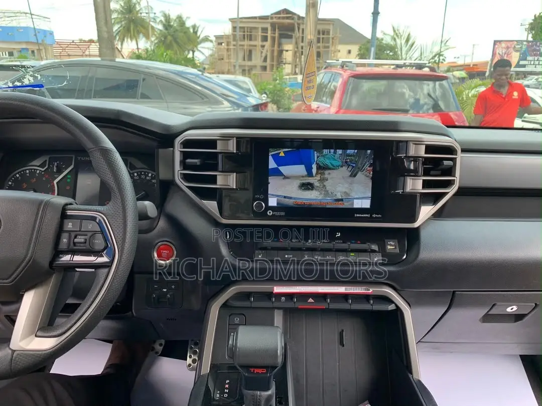 Toyota Tundra SR5 Double Cab 8.1' Bed 2024 Gray