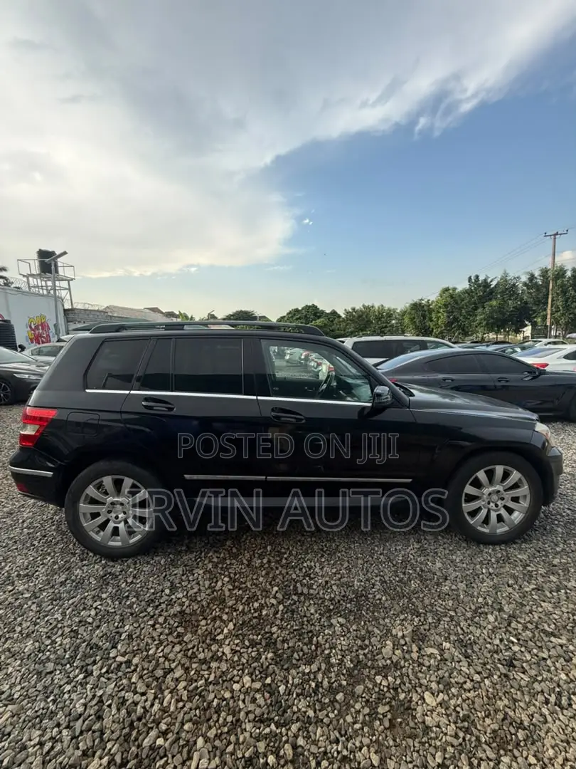 Mercedes-Benz GLK-Class 2010 Black