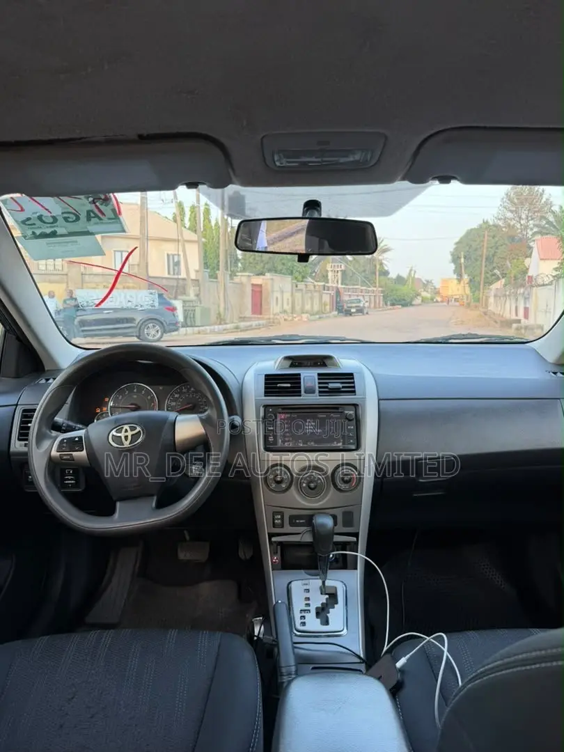 Toyota Corolla S Special Edition 4dr Sedan (1.8L 4cyl 4A) 2013 Gray