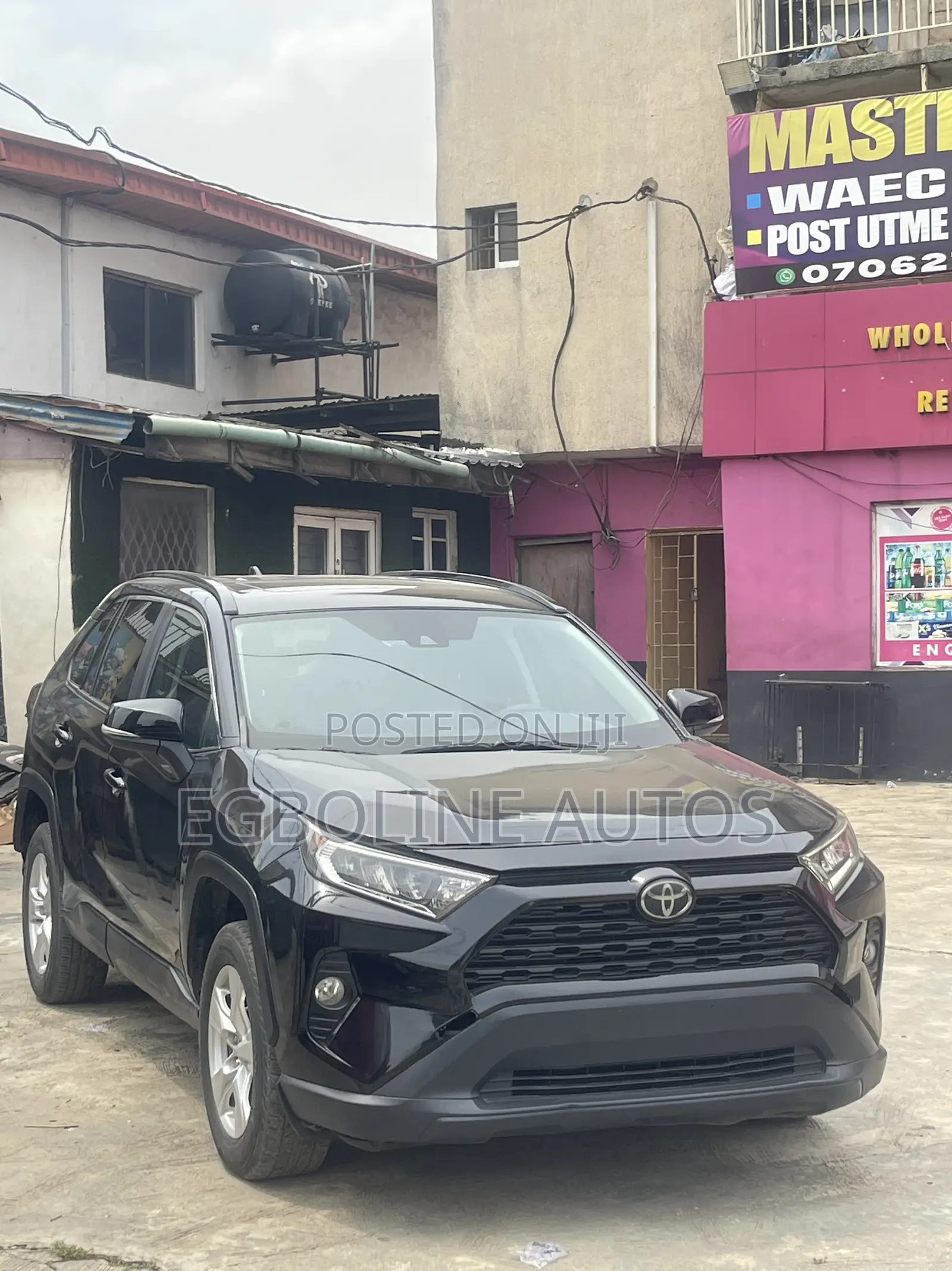 Toyota RAV4 XLE AWD 2019 Black