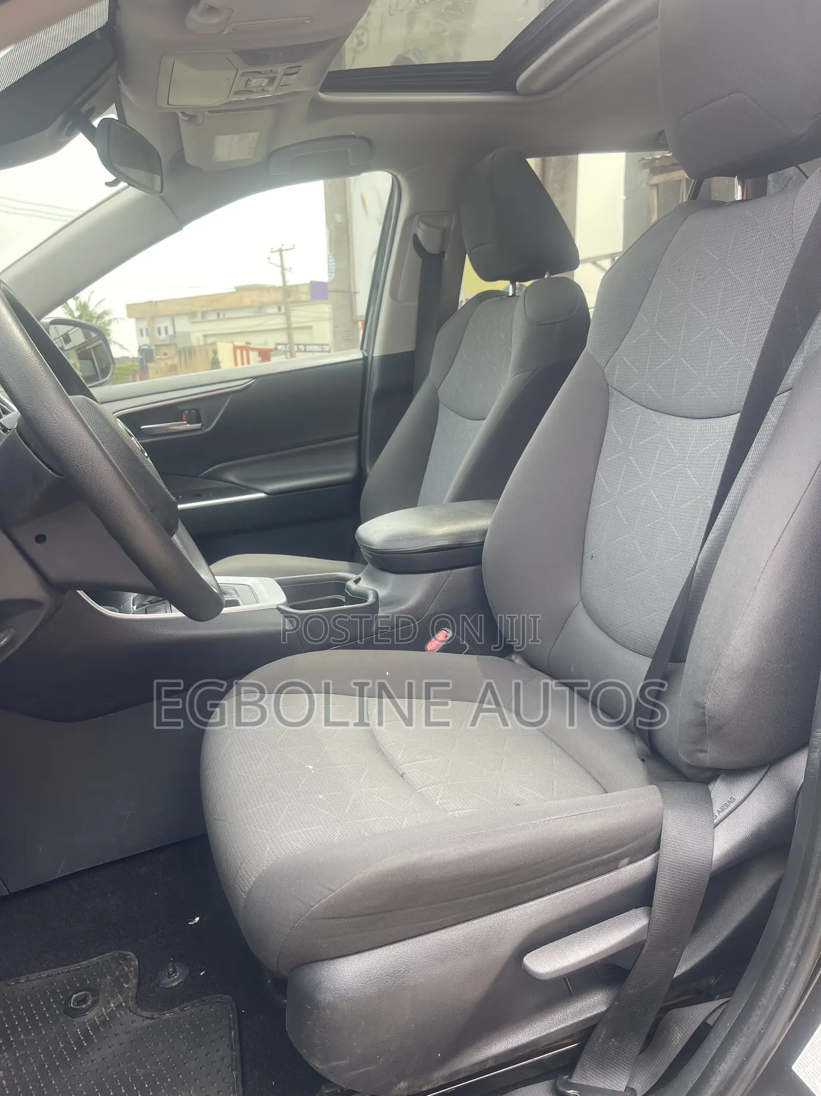 Toyota RAV4 XLE AWD 2019 Black