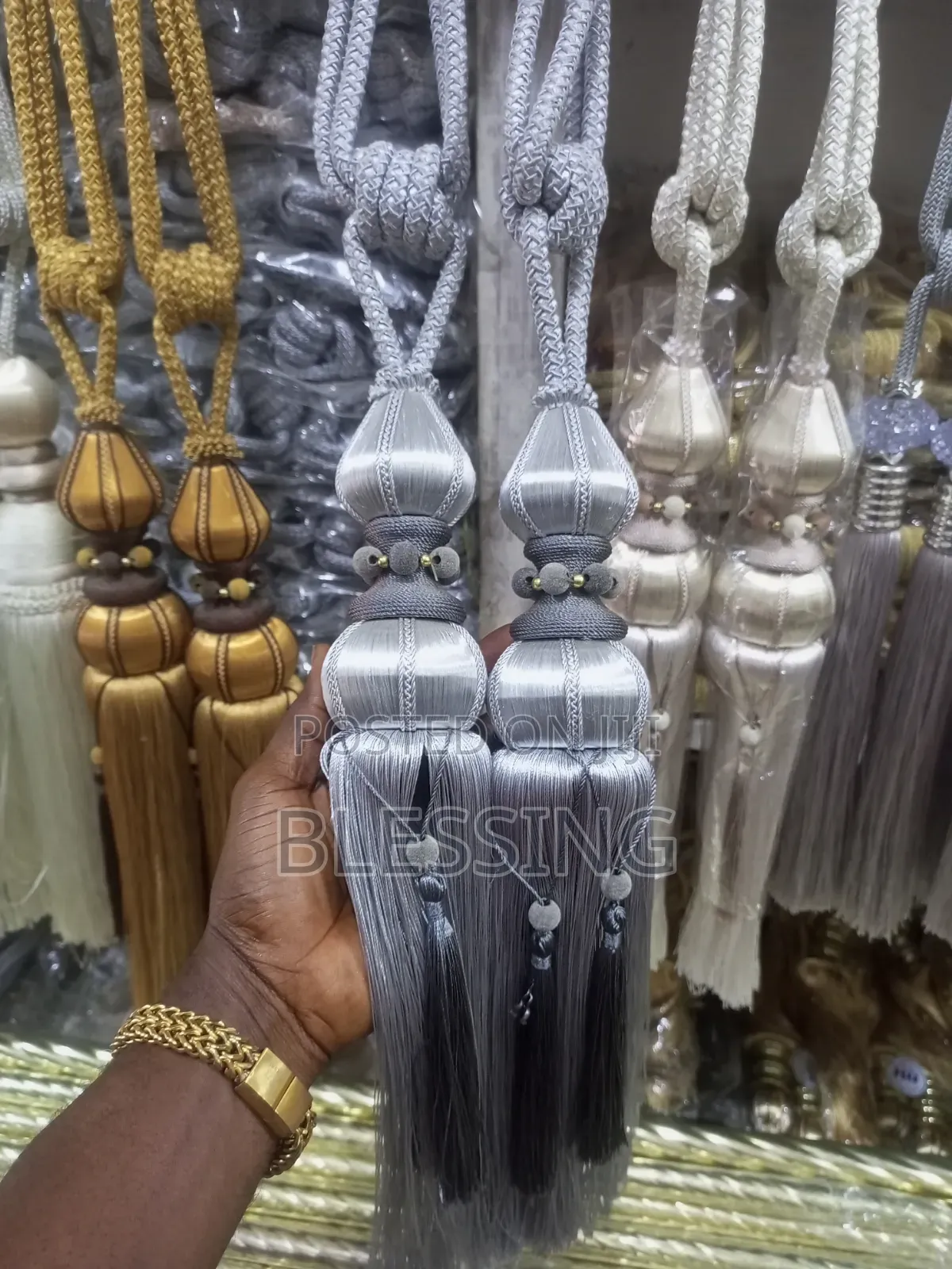Curtains Assosesries