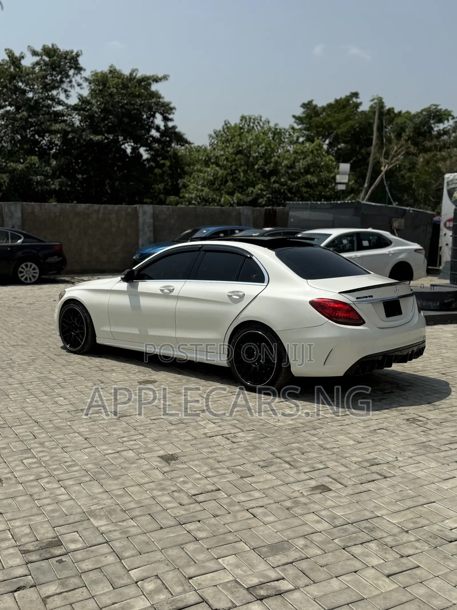 Mercedes-Benz C400 4Matic AWD Sedan (3.0L V6 7A) 2015 White