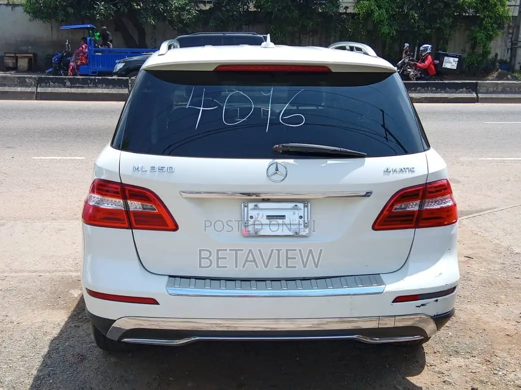 Mercedes-Benz M Class ML 350 4Matic 2012 White