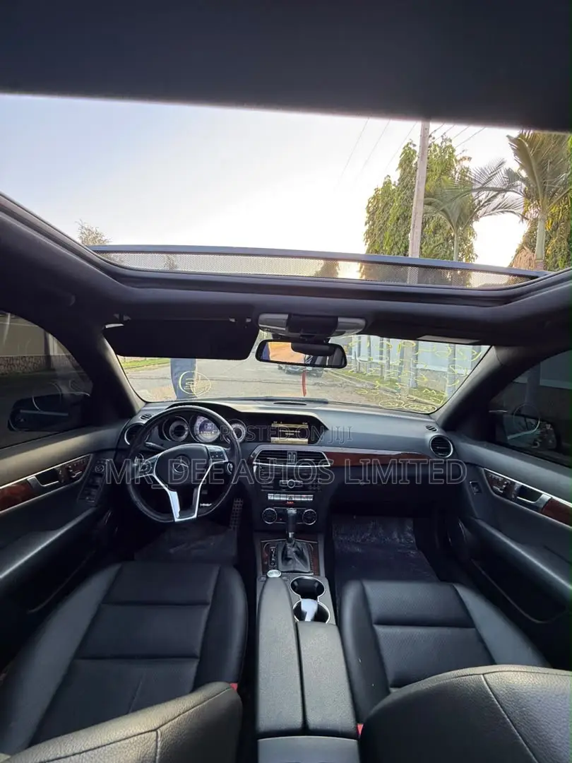 Mercedes-Benz C350 2013 Black