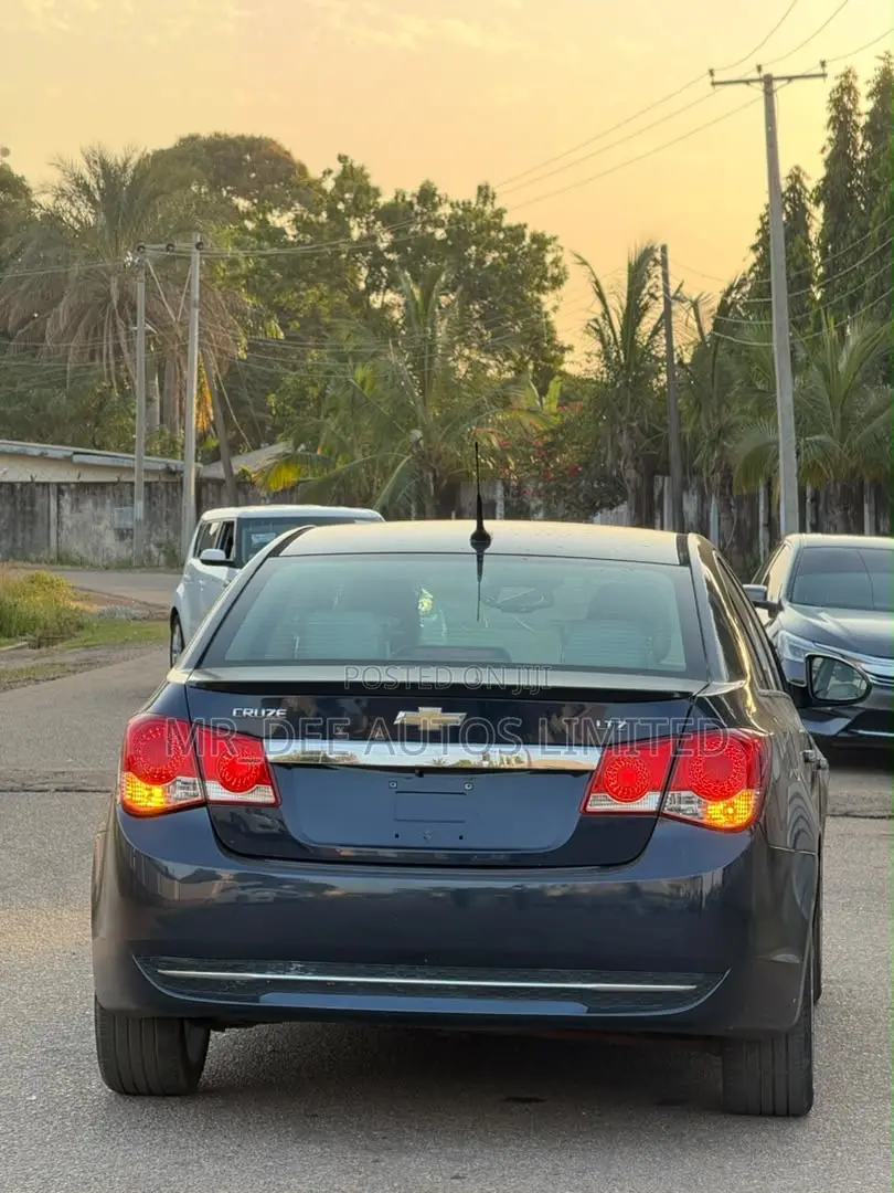 Chevrolet Cruze 2014 Black