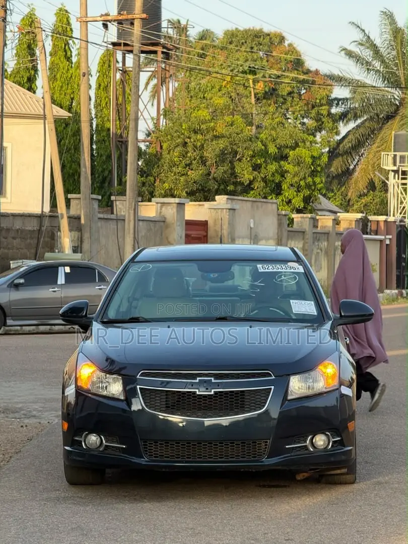 Chevrolet Cruze 2014 Black
