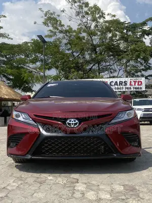 Toyota Camry XSE V6 (3.5L V6 8A) 2019 Red