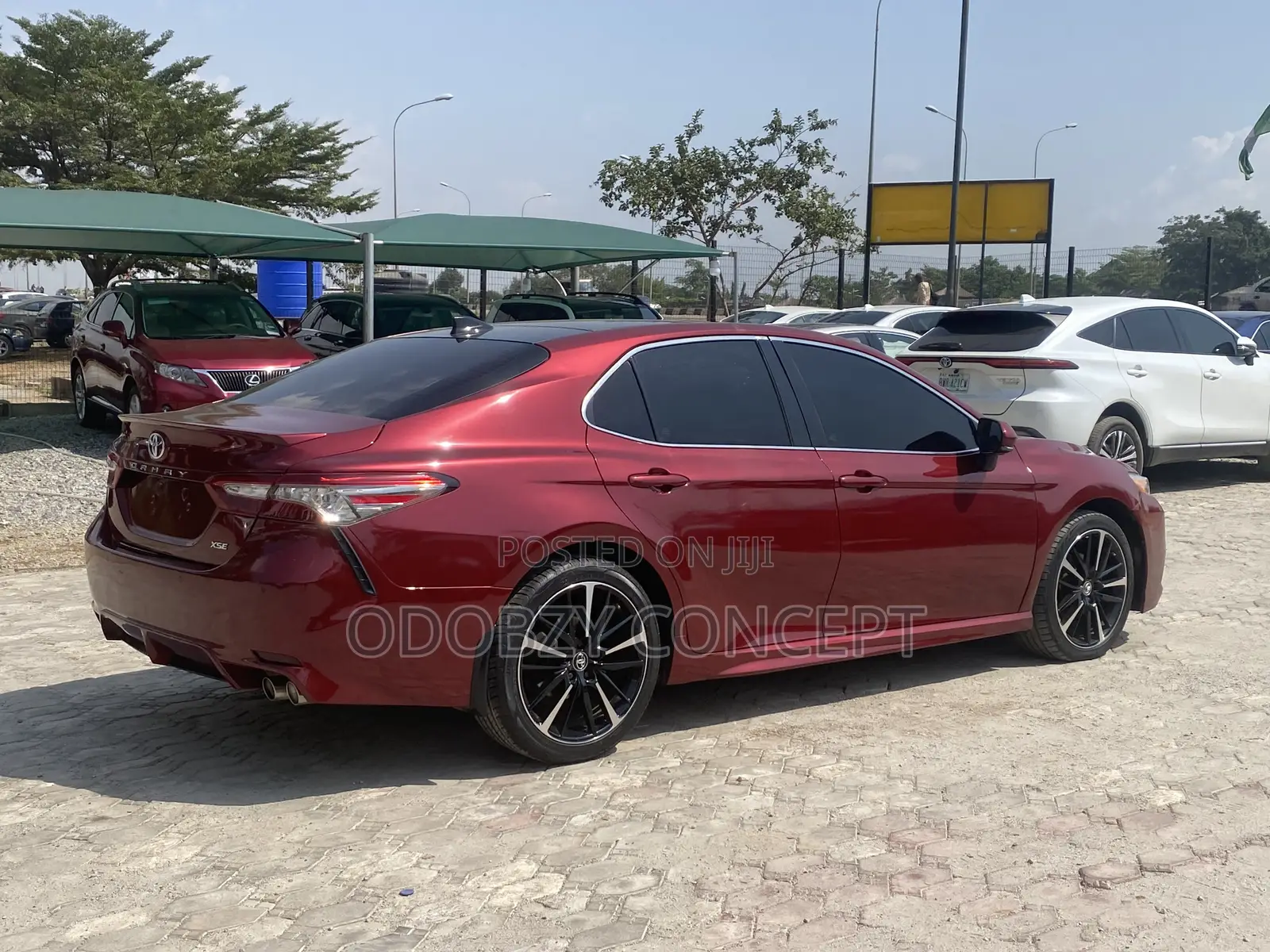 Toyota Camry XSE V6 (3.5L V6 8A) 2019 Red