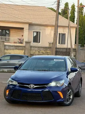 Toyota Camry 2016 Blue