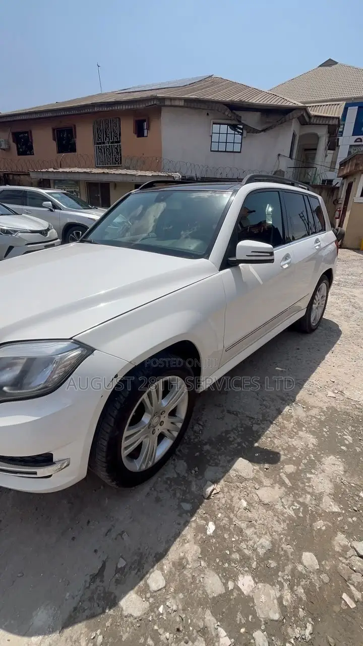 Mercedes-Benz GLK-Class 350 4MATIC 2014 Off white