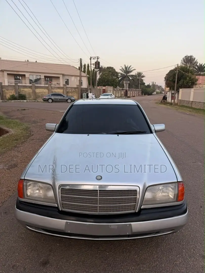Mercedes-Benz C200 2000 Silver