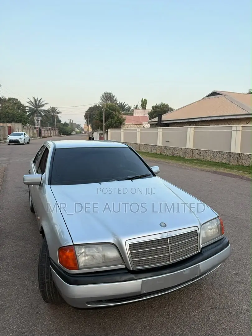 Mercedes-Benz C200 2000 Silver