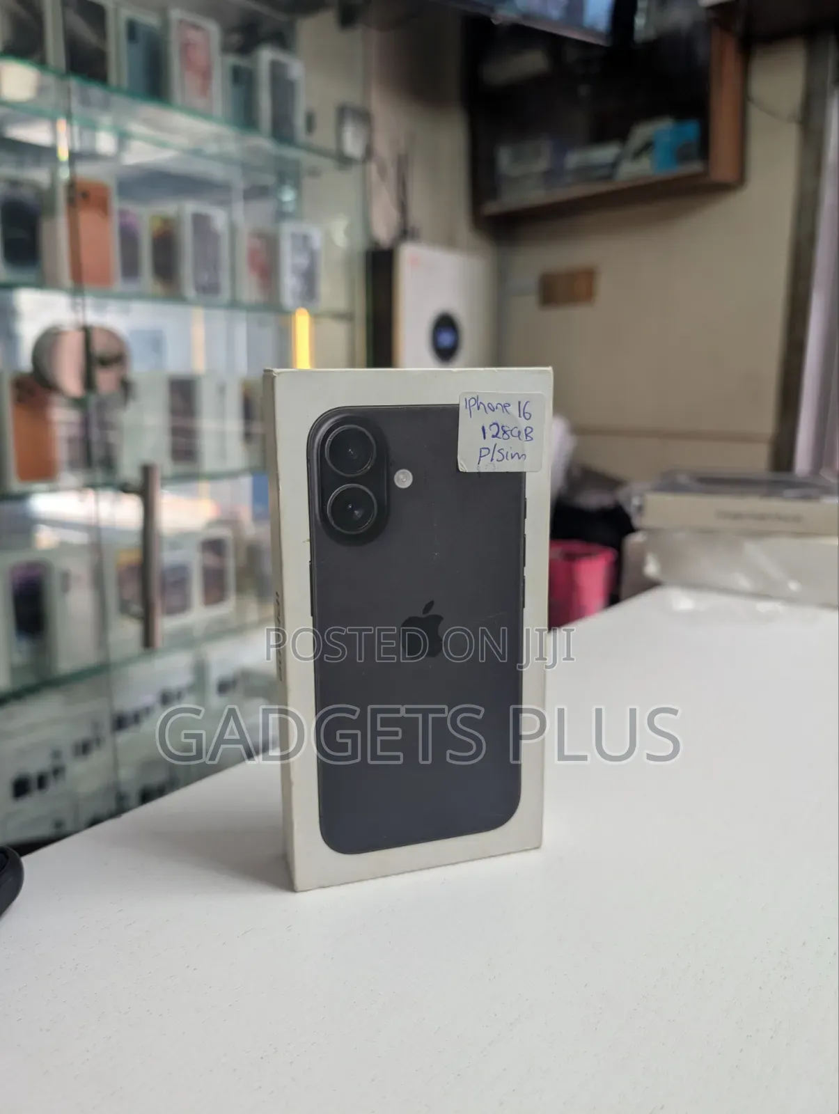New Apple iPhone 16 128 GB Black