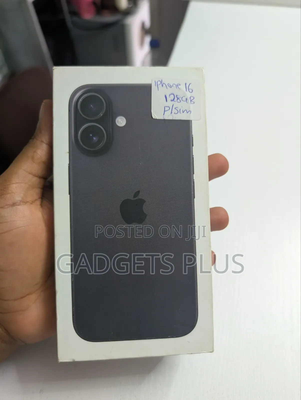 New Apple iPhone 16 128 GB Black