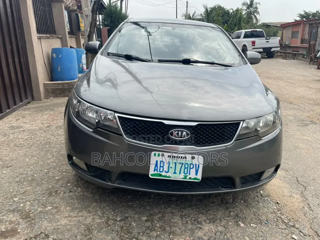 Kia Cerato 2012 Gray