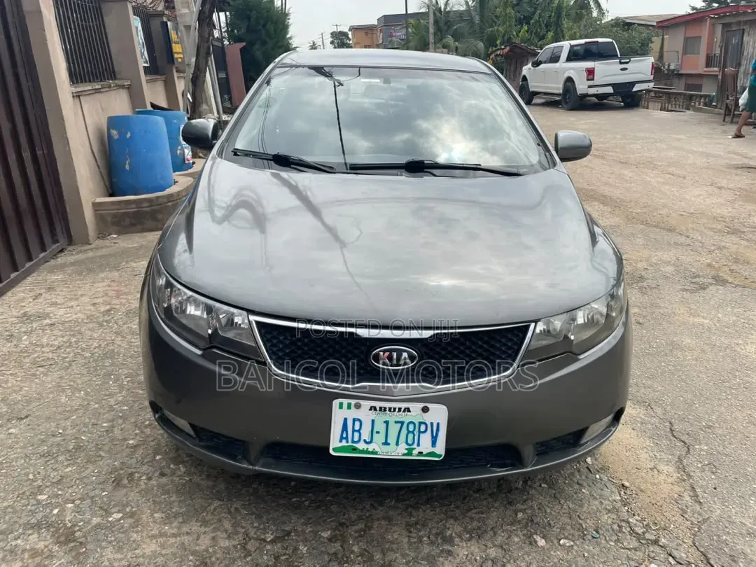 Kia Cerato 2012 Gray
