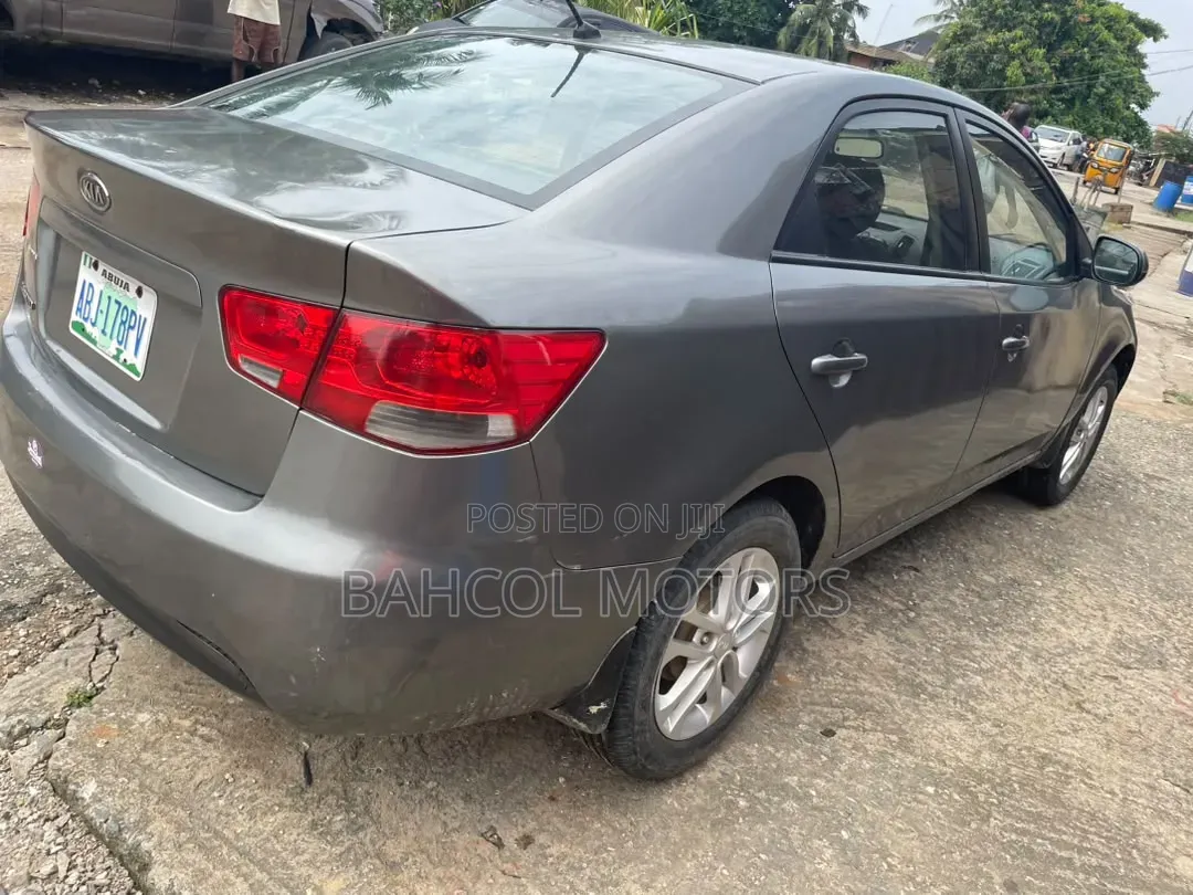 Kia Cerato 2012 Gray