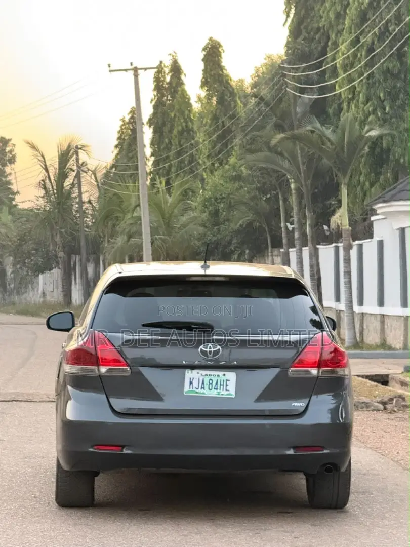 Toyota Venza 2010 Green