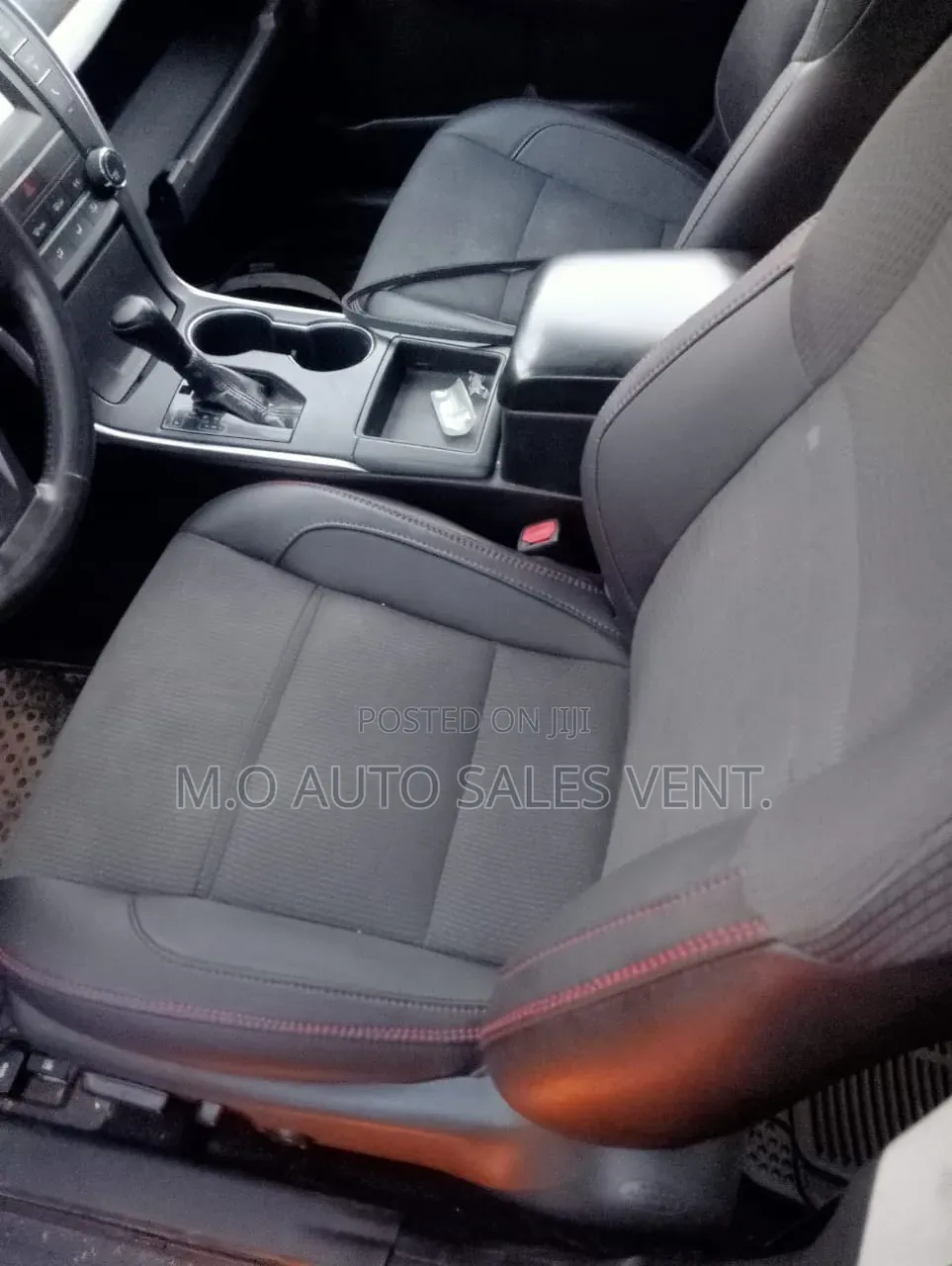 Toyota Camry SE 4dr Sedan (2.5L 4cyl 6A) 2017 Silver