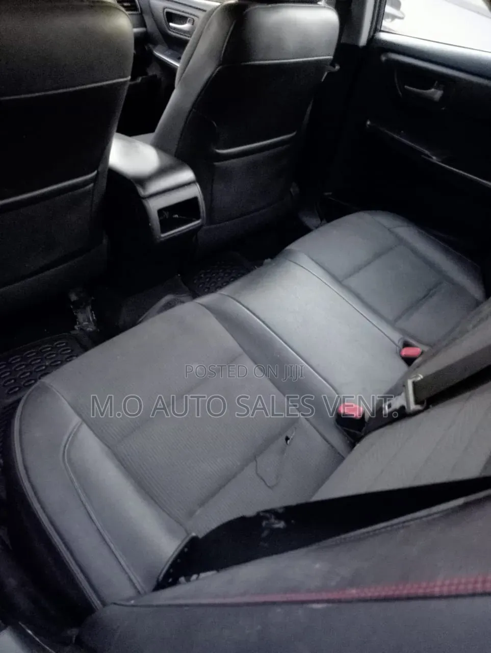 Toyota Camry SE 4dr Sedan (2.5L 4cyl 6A) 2017 Silver